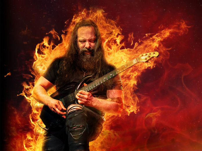 约翰·佩特鲁奇（John Petrucci）