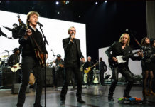Ringo Star，Joe Walsh和Paul McCartney Onstage